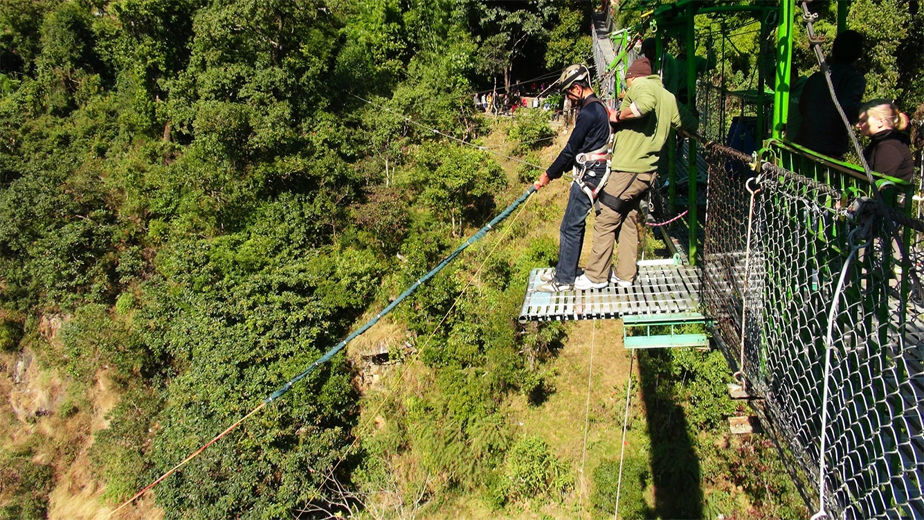 bungee jumping in nepal 3751