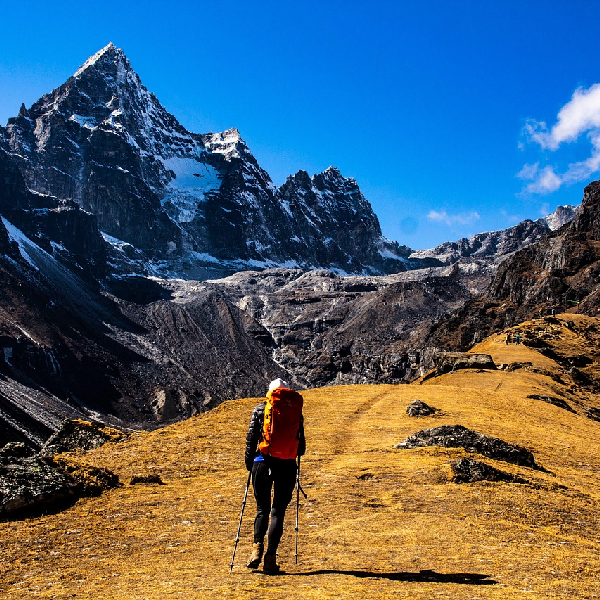 reasons for trekking hiking and expedition in the himalayas leaf holidays treks