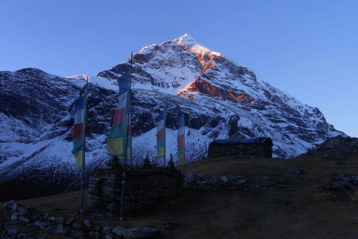 Makalu Base Camp Trek